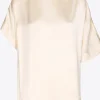 Bluse mit verschiedenen Ärmellängen