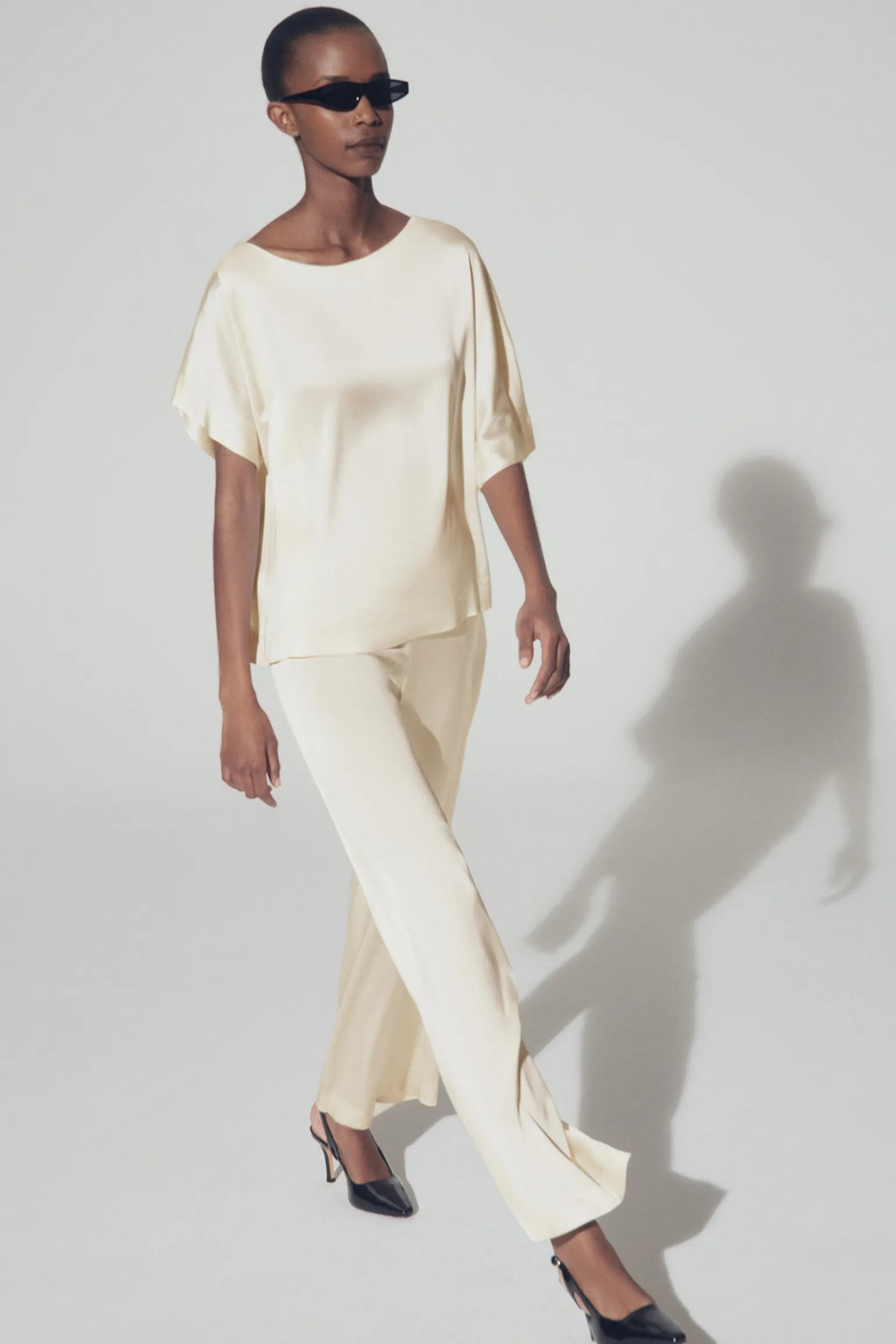 Bluse mit verschiedenen Ärmellängen