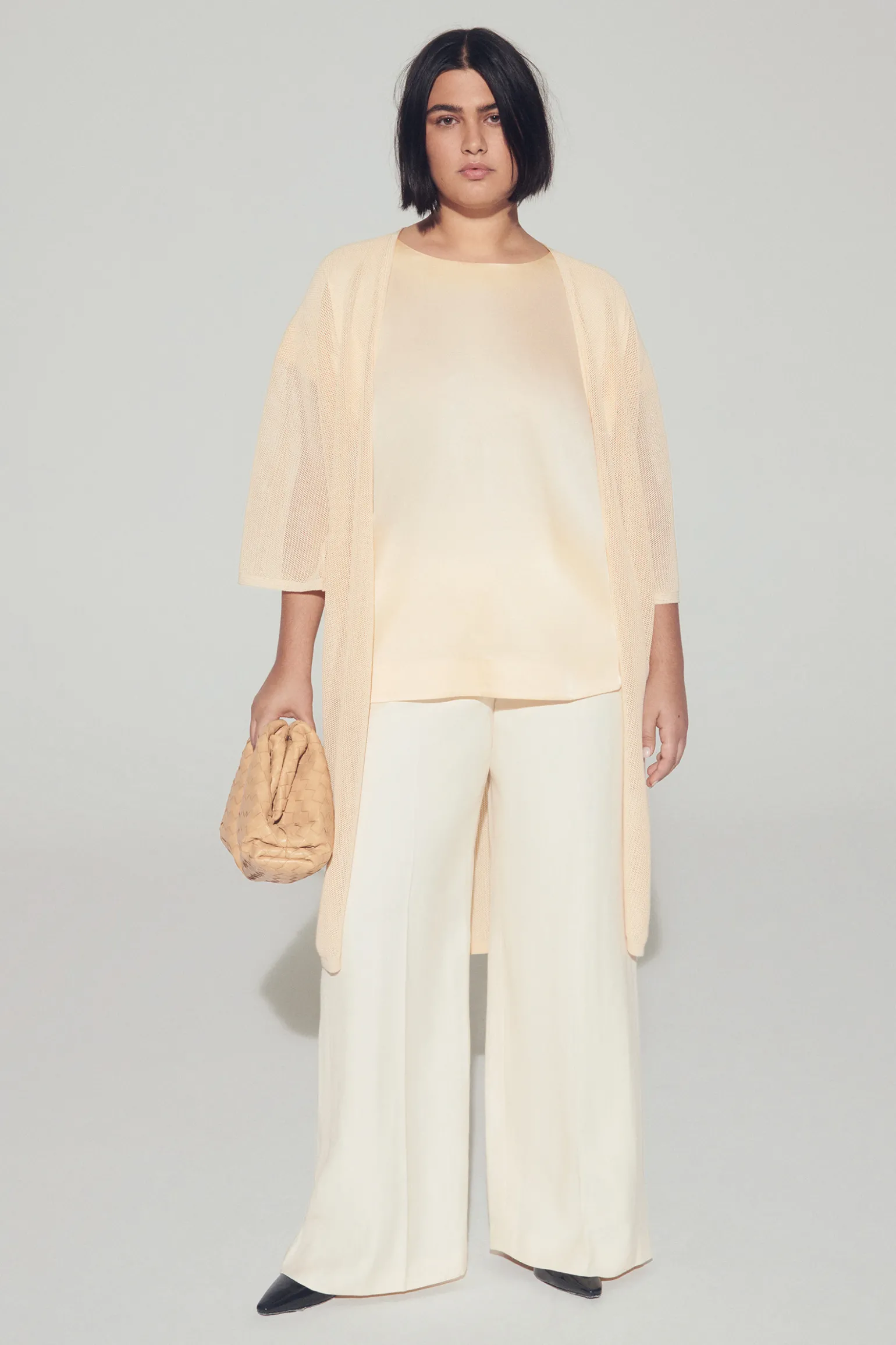 Bluse mit verschiedenen Ärmellängen