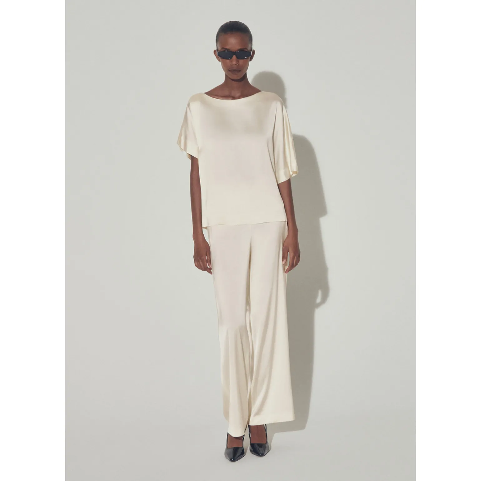 Bluse mit verschiedenen Ärmellängen