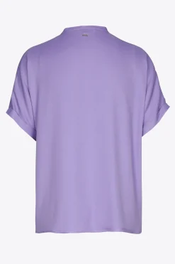 Glänzende Bluse