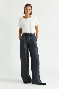Glänzende Bundfaltenhose