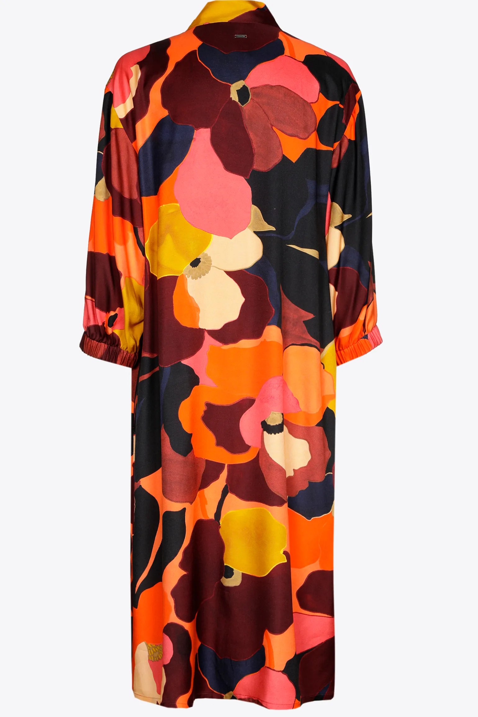 Halblanges Kleid mit Kragen