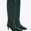 Hohe Stiefel mit Absatz