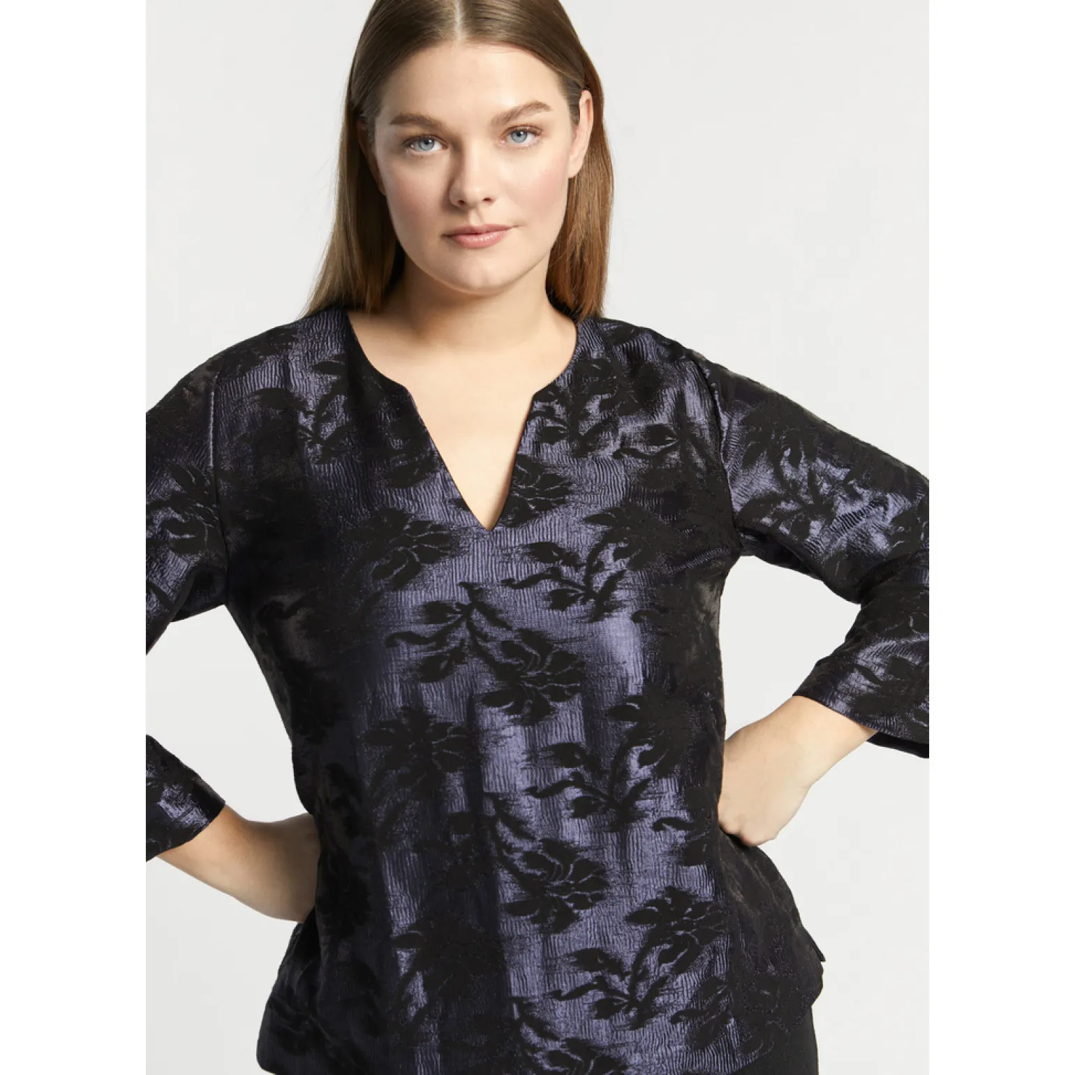 Jacquardbluse mit Blumenmuster