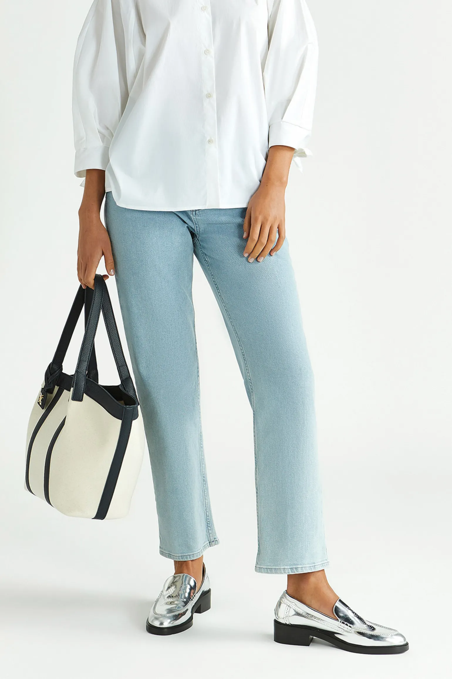 Jeans mit schmalem Bein