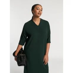 Jerseykleid mit V-Ausschnitt