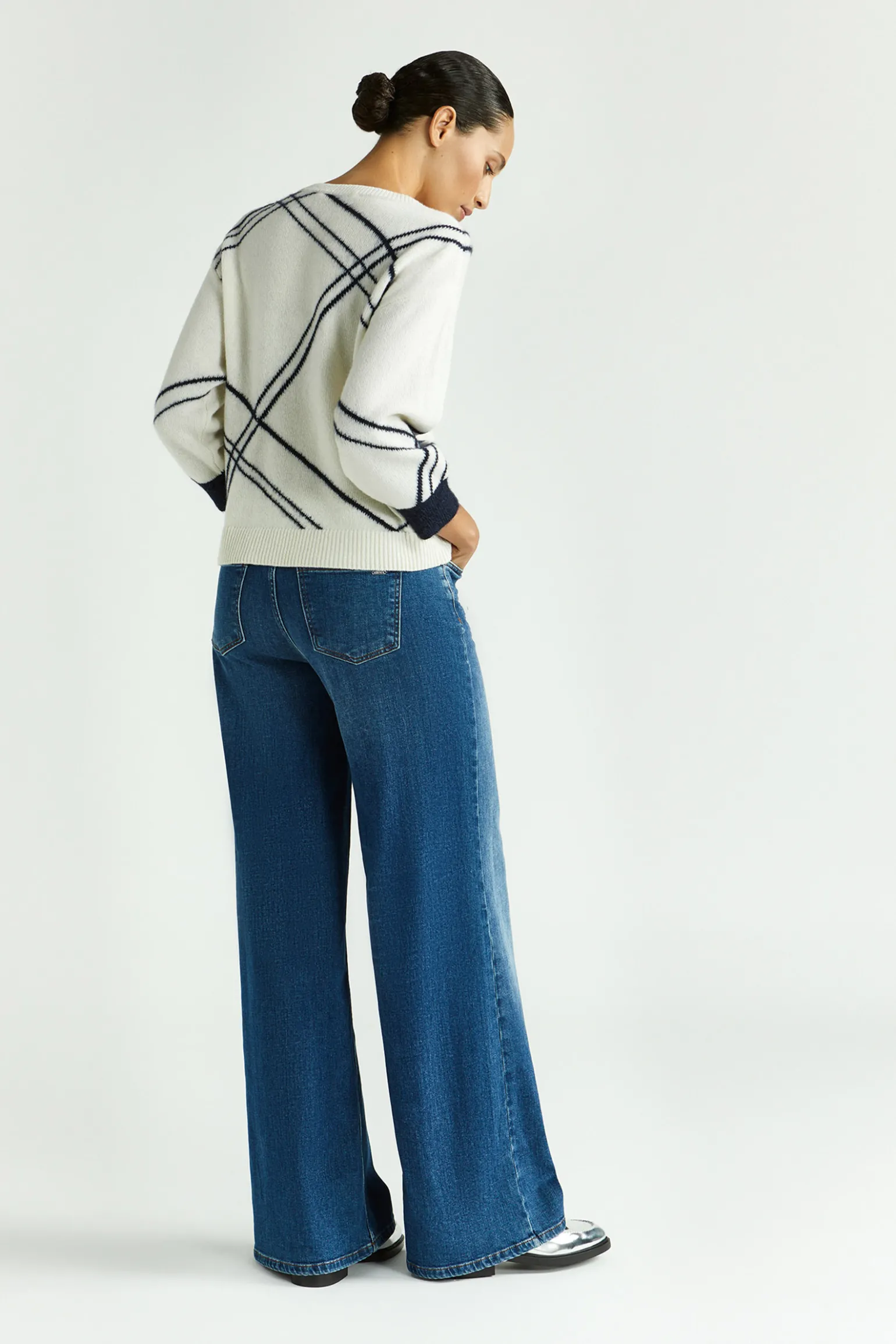 Karierter Pullover aus einem sommerlichen Wollmix