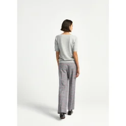 Karohose mit geradem Bein