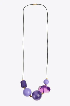Kette mit Perlen