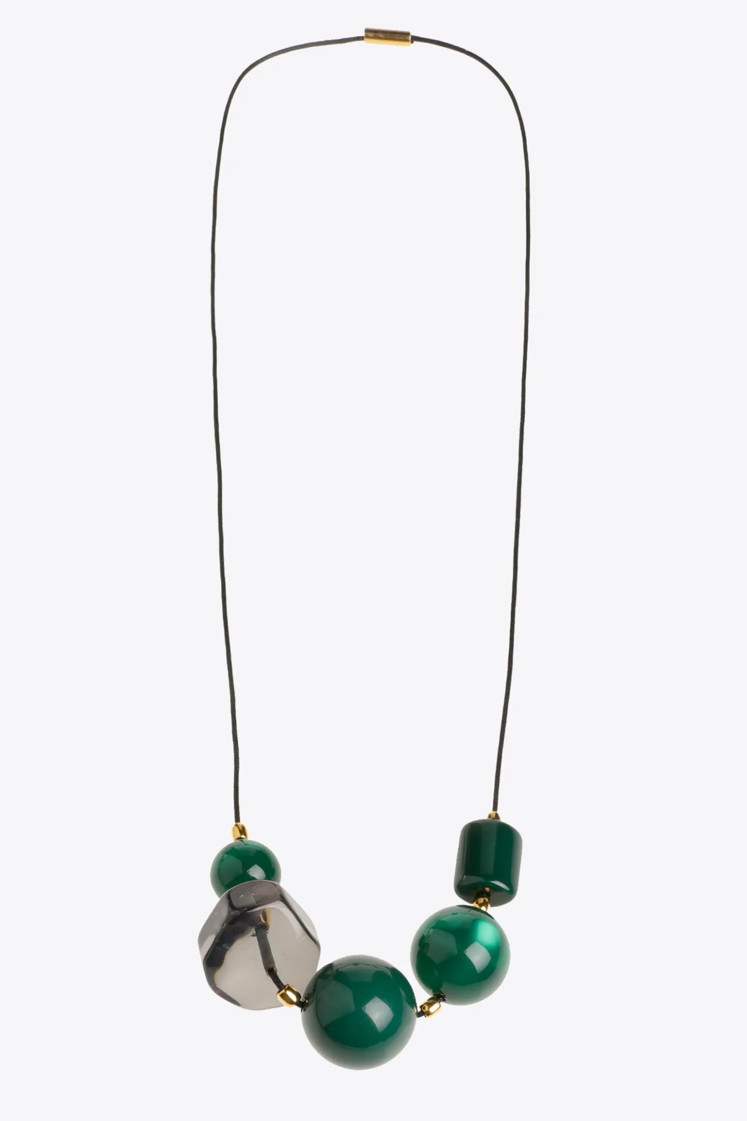 Kette mit Perlen