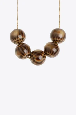 Kette mit Perlen