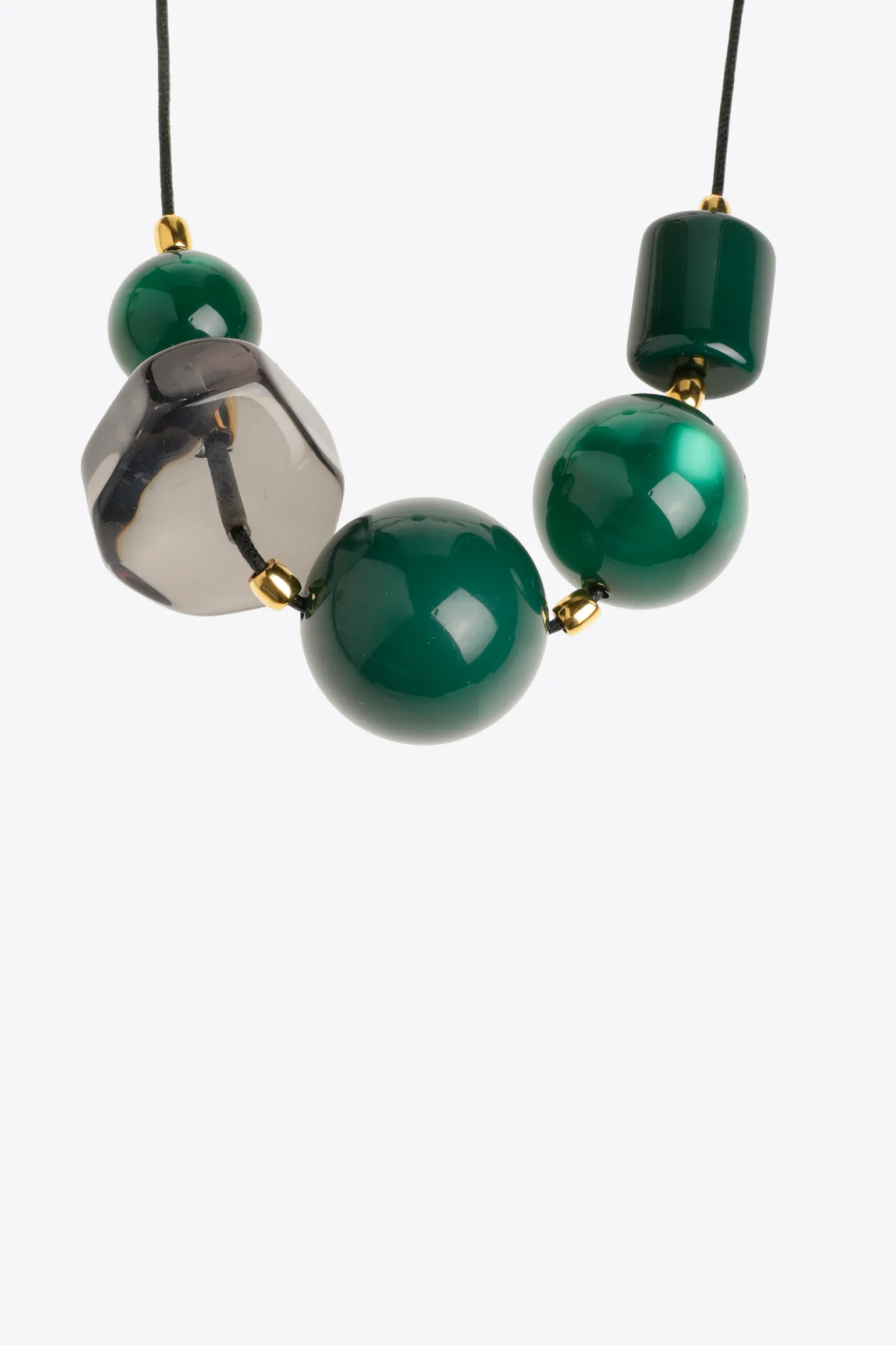 Kette mit Perlen