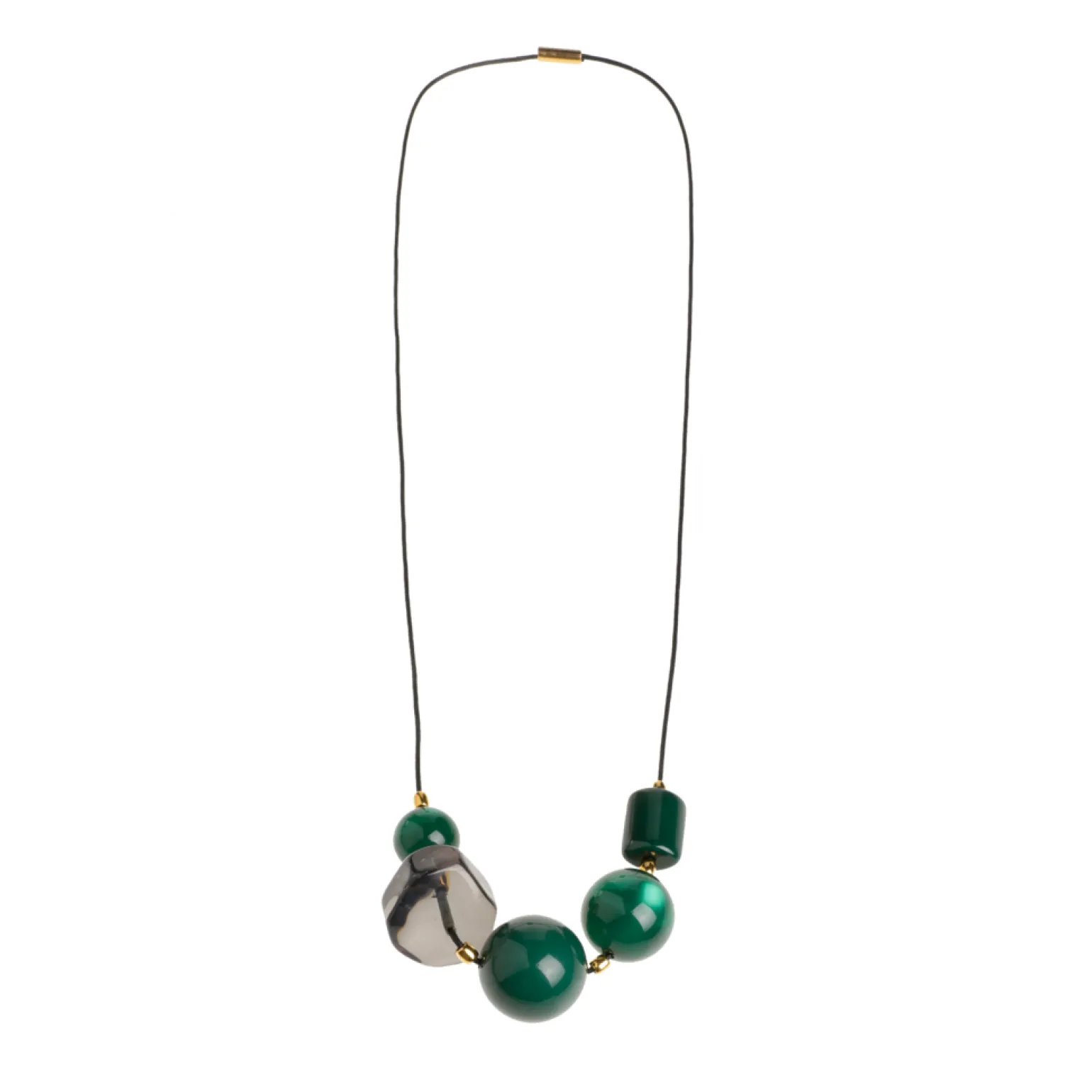 Kette mit Perlen