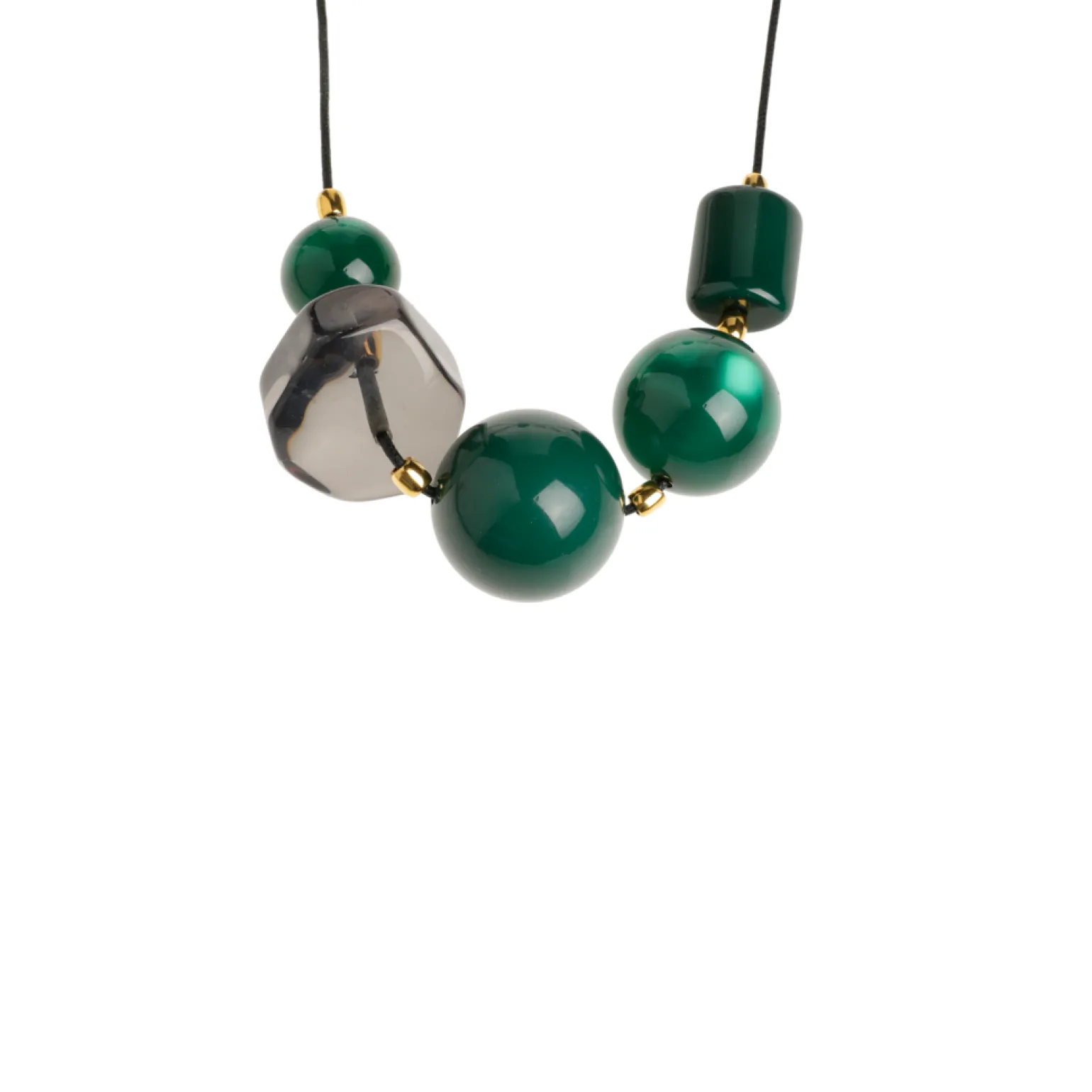 Kette mit Perlen