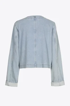 Kurze Jeansjacke mit Knöpfen