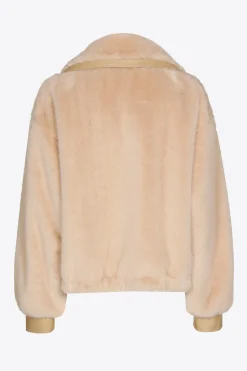Kurze Teddyjacke
