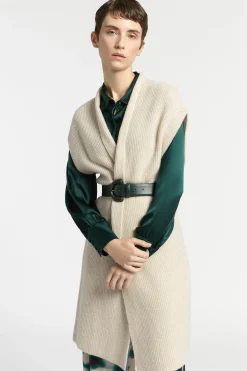 Lange ärmellose Strickjacke