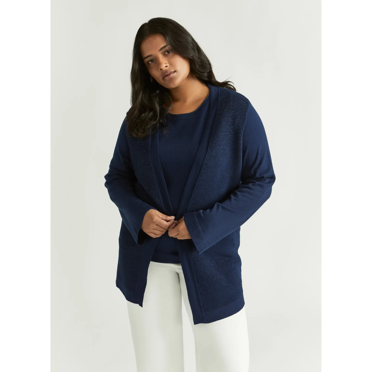 Locker fallendes Gilet mit Seidenanteil