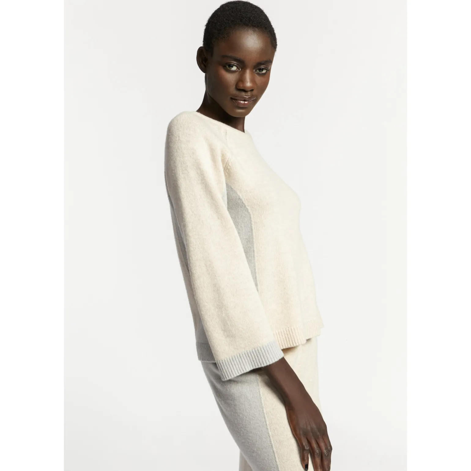 Pullover aus Feinstrick mit Wollanteil
