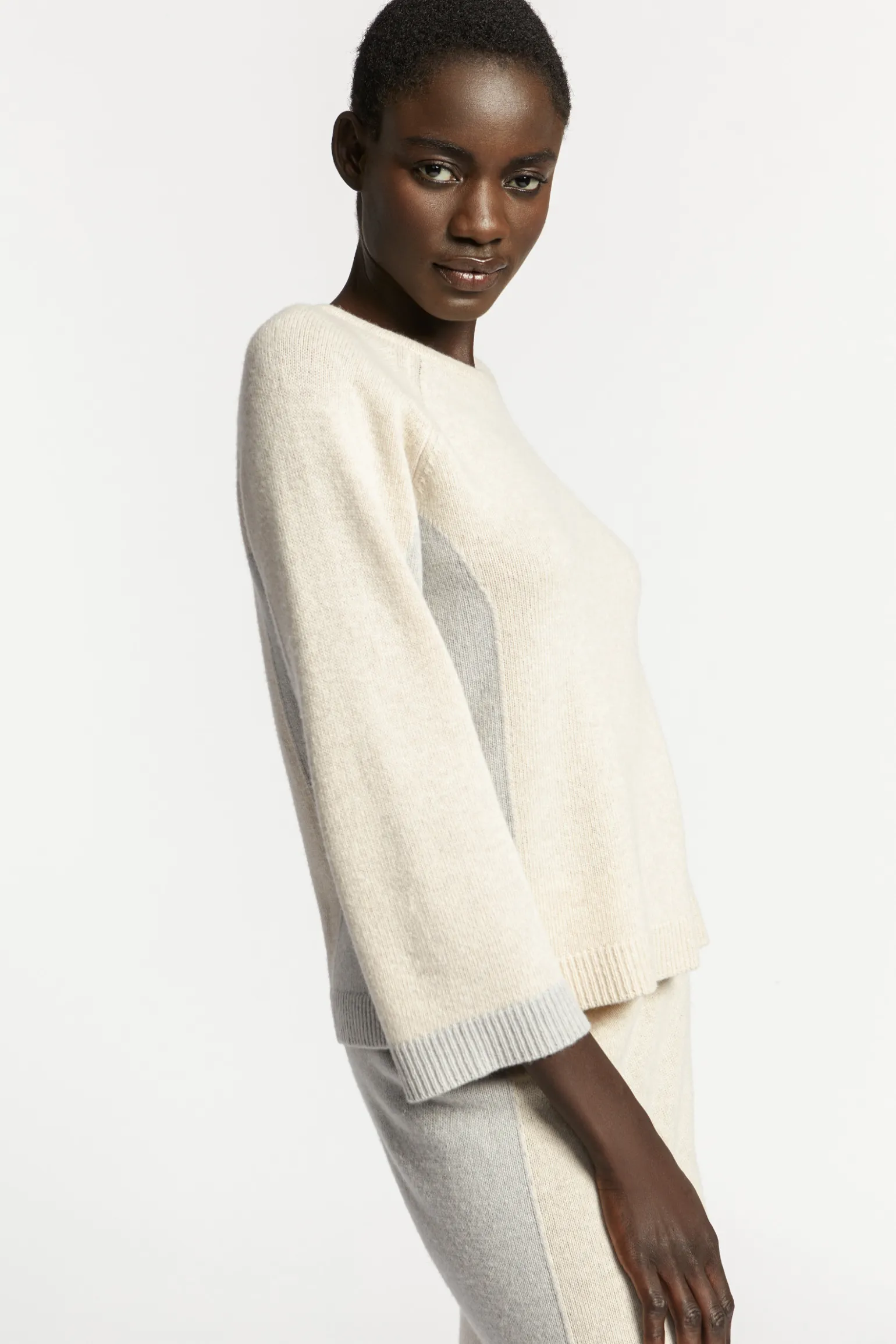 Pullover aus Feinstrick mit Wollanteil