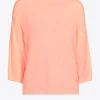 Pullover in leuchtender Farbe
