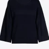 Pullover mit überschnittenen Schultern