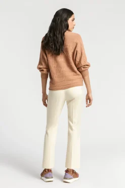 Pullover mit horizontalem Zopfmuster