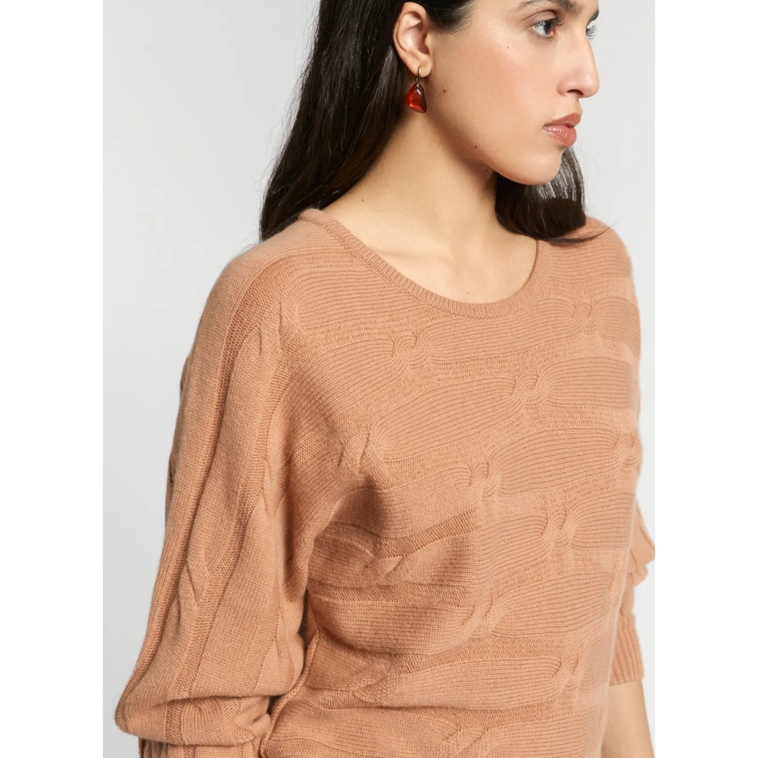 Pullover mit horizontalem Zopfmuster