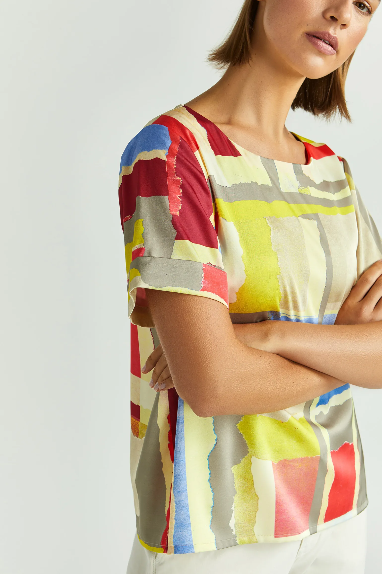 T-Shirt mit farbenfrohem Muster